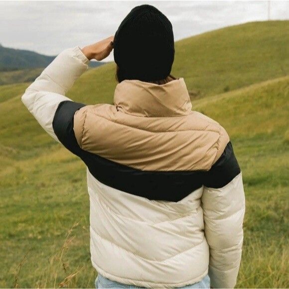 NWT Columbia Women's Puffect Color Blocked Jacket Cream Tan Black 3X MSRP $200 - Picture 3 of 7